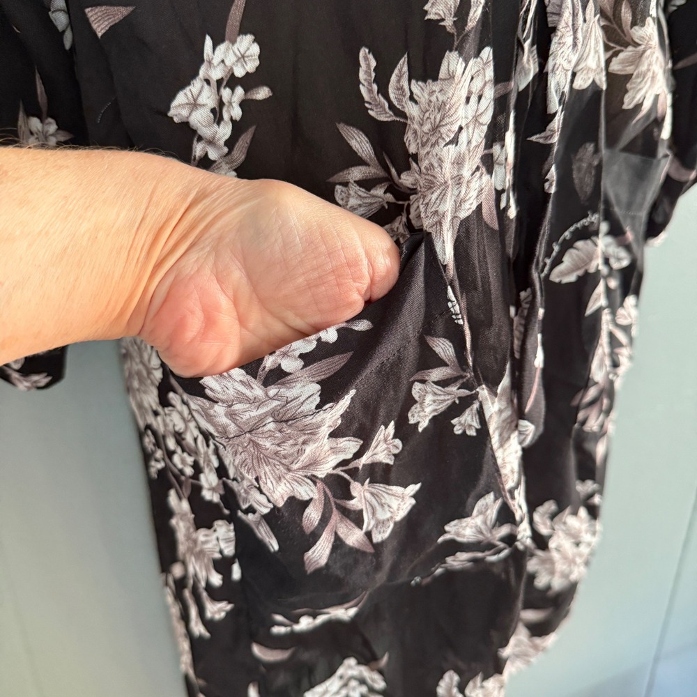 Spiritual Gangster Womens Black Floral Kimono Robe Wrap OS Boho Coverup READ - Picture 10 of 11